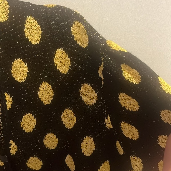 Stylish Black and Goldish Yellow Women's Cardigan Sweater - Picture 4 of 8